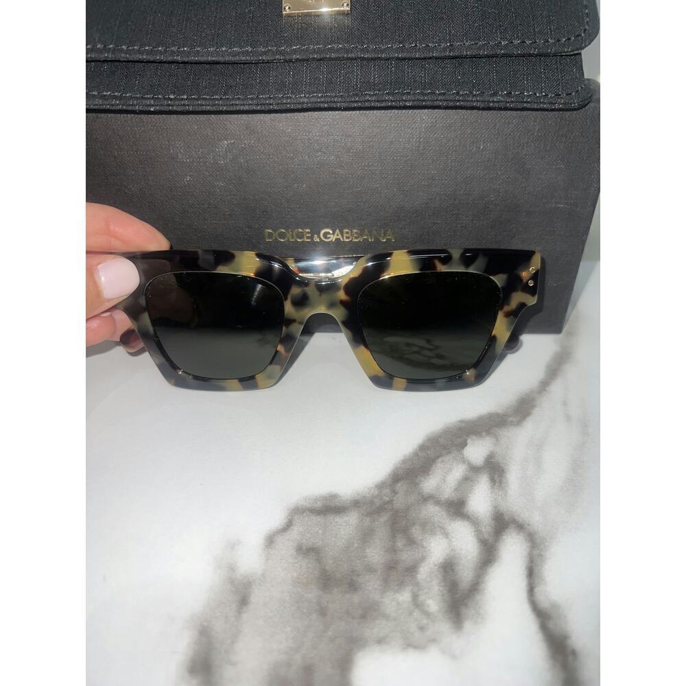 Dolce & Gabbana Yellow Havana Sunglasses - Like New Condition